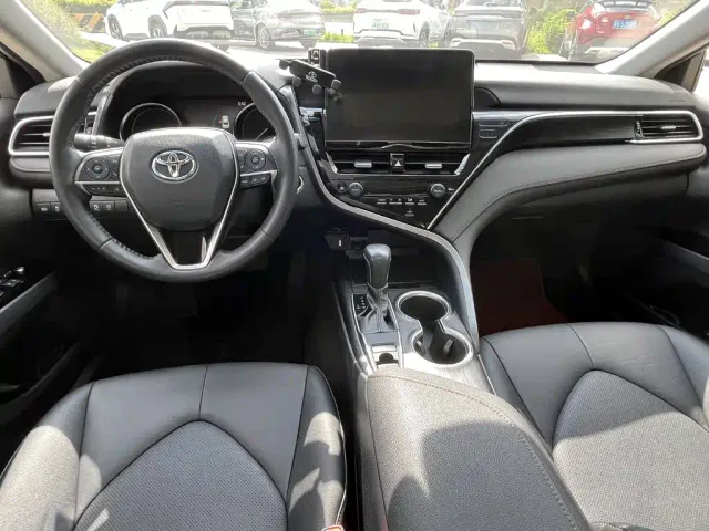 Toyota Camry — Фото автомобиля 19