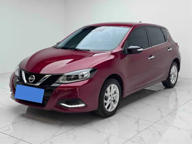 Фотография автомобиля — Nissan Tiida