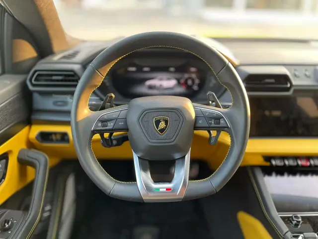 Lamborghini Urus — Фото автомобиля 12