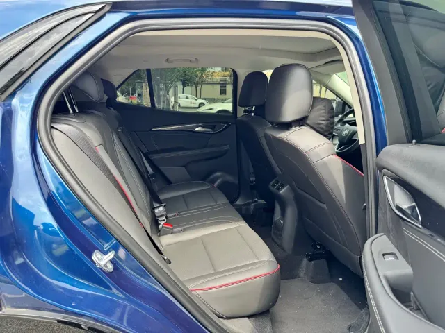 Buick Envision S — Фото автомобиля 6