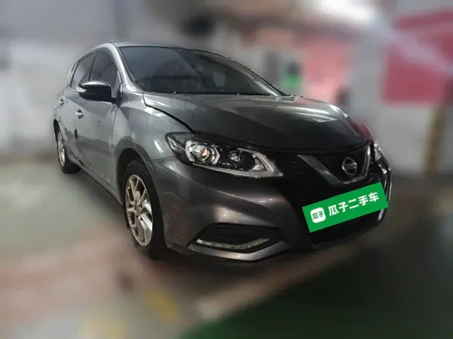 Nissan Tiida — Фото автомобиля 3