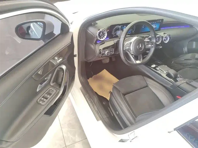 Mercedes-Benz A-Class — Фото автомобиля 15