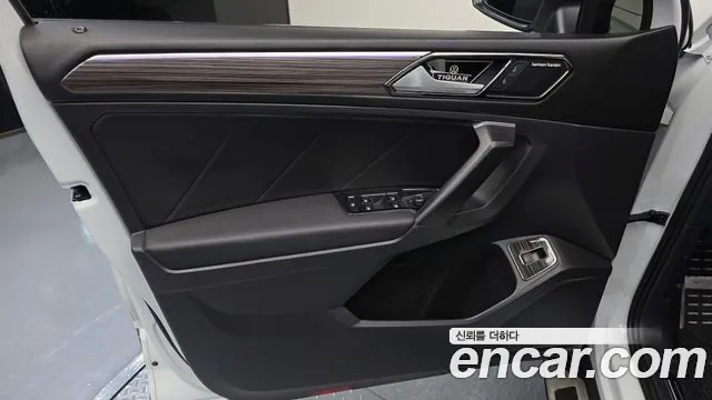 Volkswagen Tiguan — Фото автомобиля 24