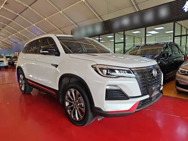 Changan CS75 — Фото автомобиля 3
