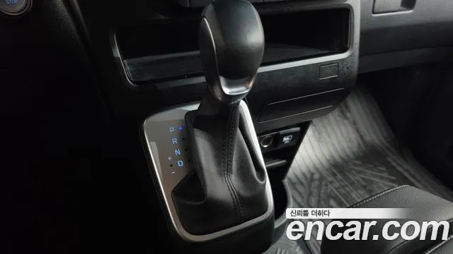 Hyundai Staria — Фото автомобиля 9