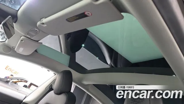 Tesla Model 3 — Фото автомобиля 19