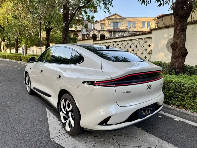 IM Motors LS6 — Фото автомобиля 5