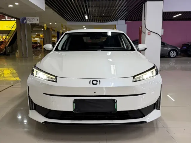 Changan Qiyuan A05 — Фото автомобиля 2
