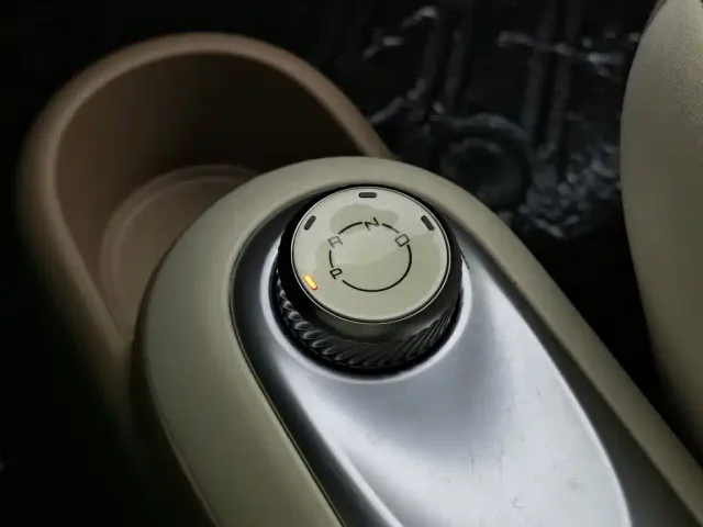 Wuling Hongguang Mini EV — Фото автомобиля 13