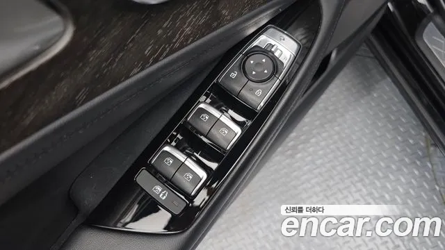 Kia K8 Hybrid — Фото автомобиля 30