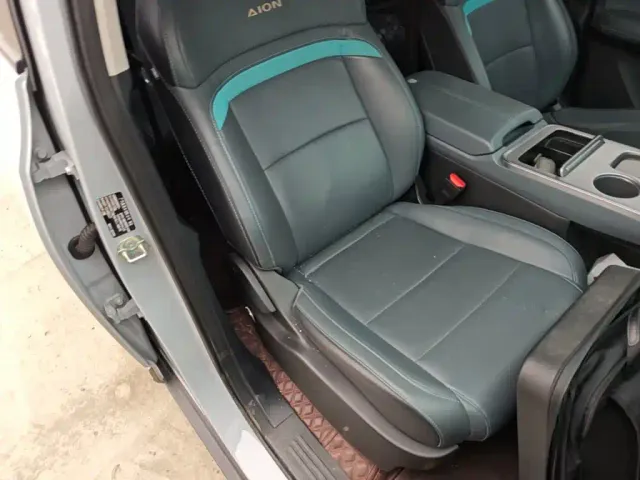 GAC Aion Y — Фото автомобиля 24