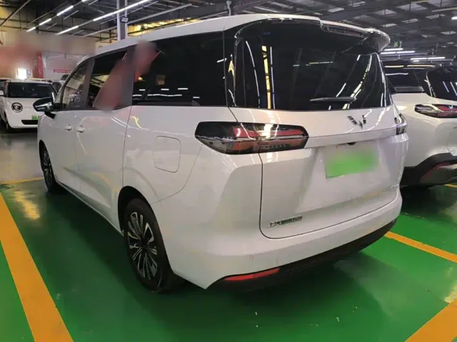 Wuling Starlight 730 — Фото автомобиля 4