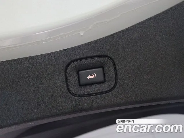 Renault-KoreaSamsung QM6 Новый QM6 2.0 LPe LE Signature 2WD — Фото автомобиля 6
