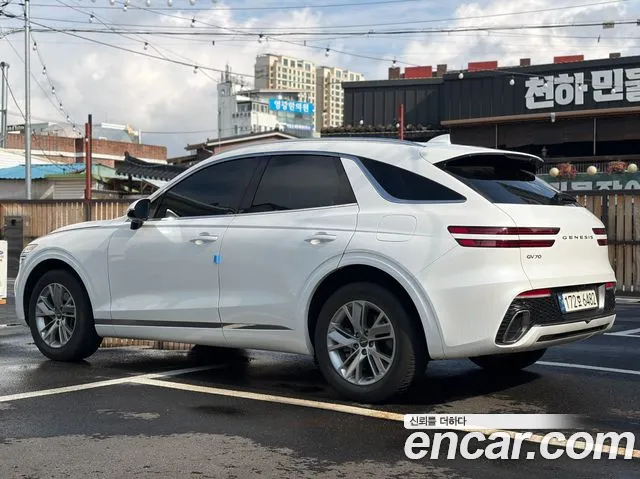 Genesis GV70 — Фото автомобиля 5