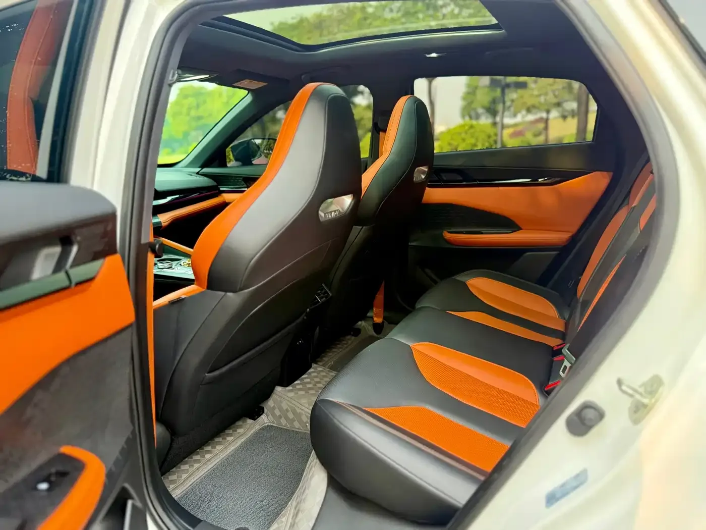 Changan Changan UNI-V 2023 1.5T Sport Edition — Фото автомобиля 6