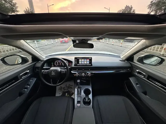 Honda Civic — Фото автомобиля 5