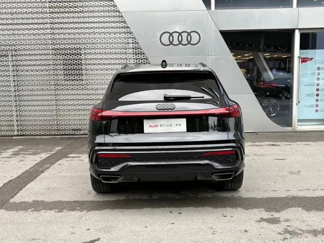 Audi Q5L — Фото автомобиля 3