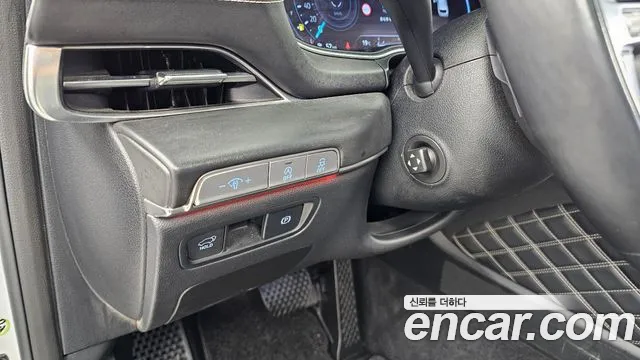 Genesis GV80 — Фото автомобиля 27