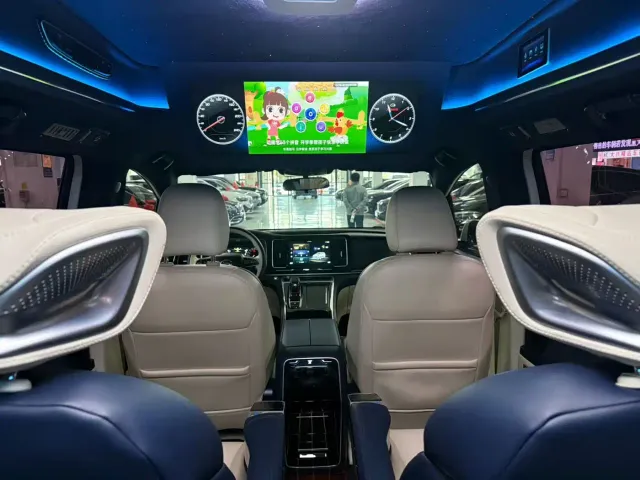 GAC Trumpchi M8 — Фото автомобиля 10