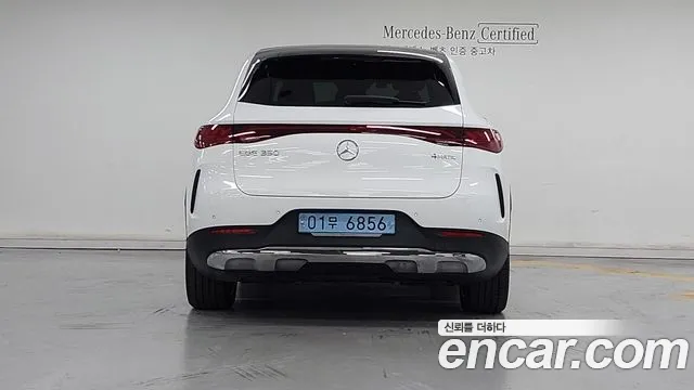 Mercedes-Benz EQE — Фото автомобиля 4