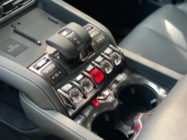BYD FangChengBao Leopard 5 — Фото автомобиля 9