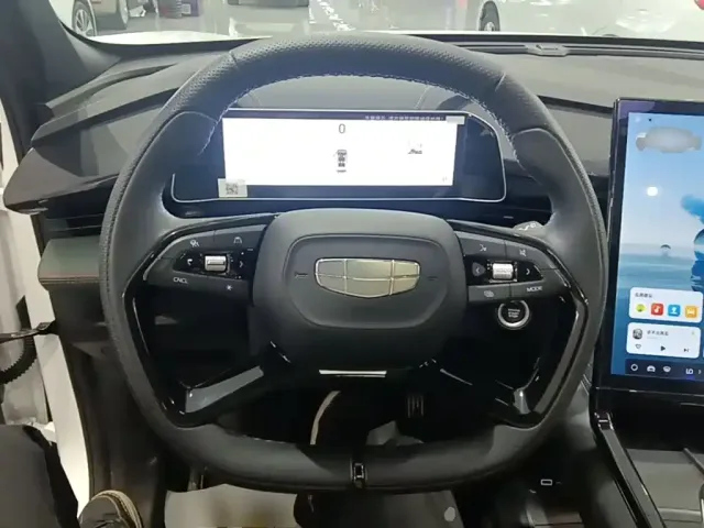 Geely Boyue — Фото автомобиля 10