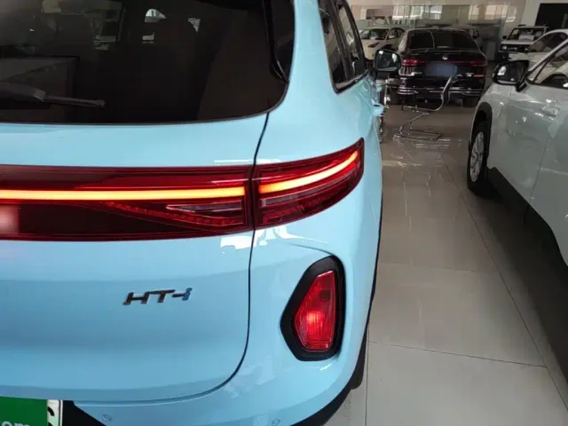 Skyworth Auto HT-i — Фото автомобиля 23