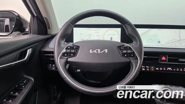 Kia EV6 — Фото автомобиля 12