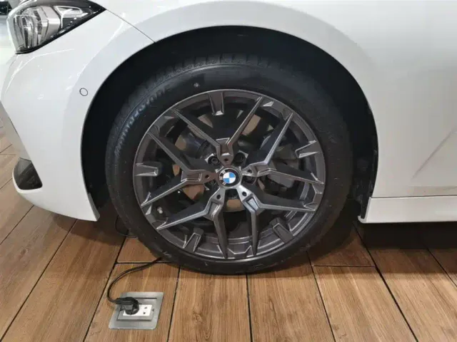 BMW 3 Series — Фото автомобиля 22