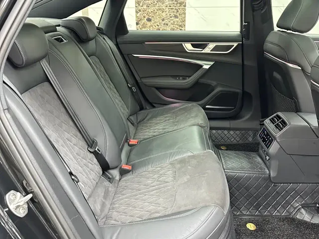 Audi A6L — Фото автомобиля 13