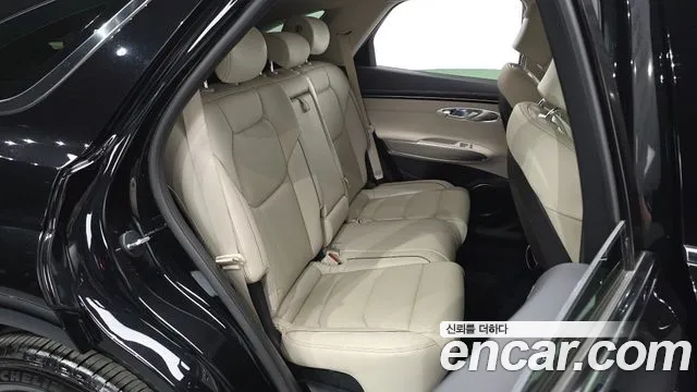 Genesis GV70 — Фото автомобиля 18