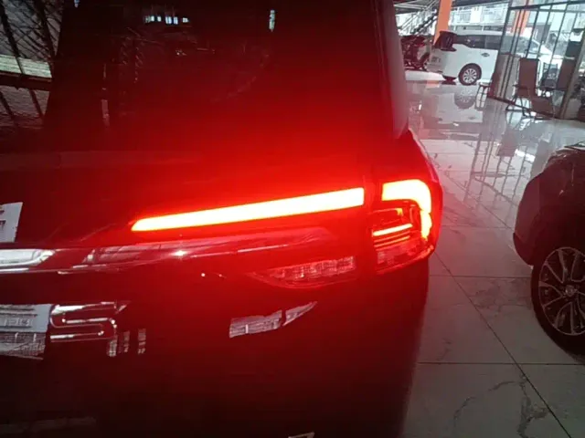 Maxus G50 — Фото автомобиля 7