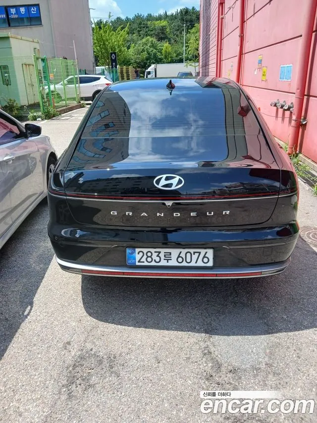 Hyundai Grandeur — Фото автомобиля 3
