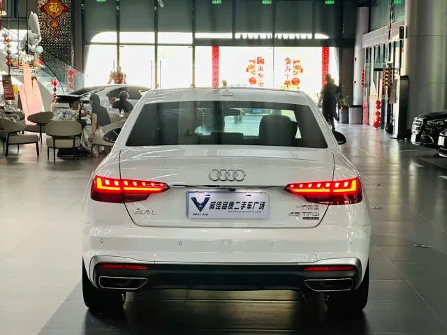 Audi A4L — Фото автомобиля 8