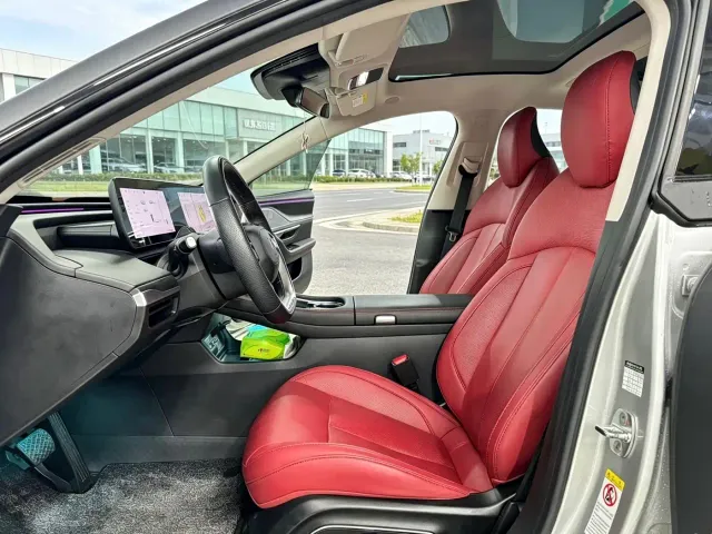 Xpeng P7 — Фото автомобиля 4