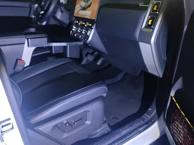 iCAR V23 — Фото автомобиля 8