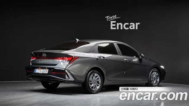 Hyundai Avante — Фото автомобиля 2