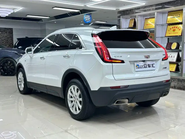 Cadillac XT4 — Фото автомобиля 4