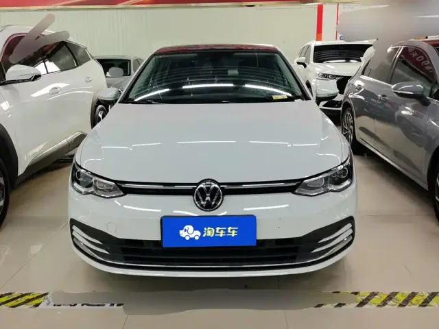 Volkswagen Golf — Фото автомобиля 2
