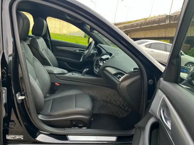 Cadillac CT5 — Фото автомобиля 11
