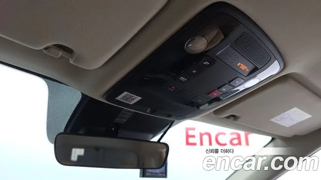 Kia Carnival Generation 4 — Фото автомобиля 28