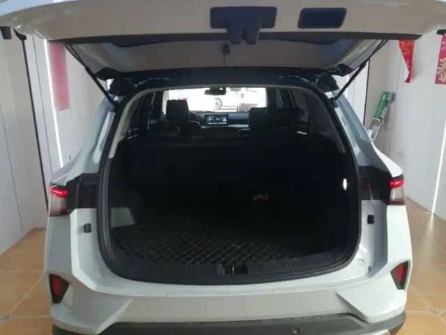 Wuling Asta — Фото автомобиля 18