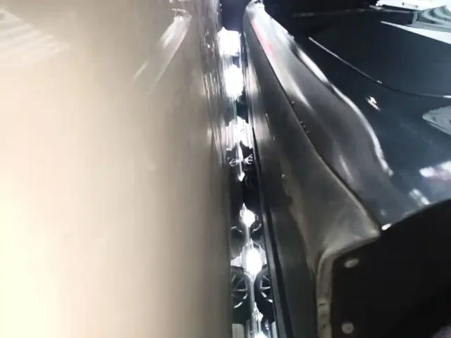 Tesla Model 3 — Фото автомобиля 21