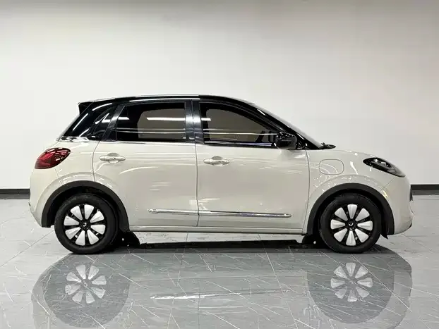Wuling Bingo — Фото автомобиля 13
