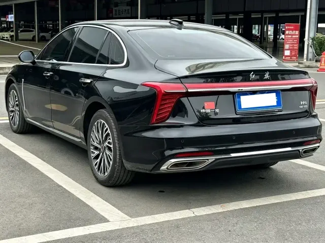 Hongqi H5 — Фото автомобиля 7