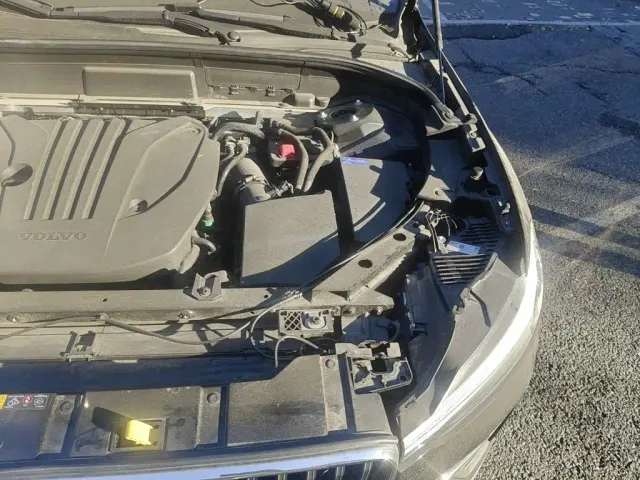 Volvo XC60 — Фото автомобиля 21
