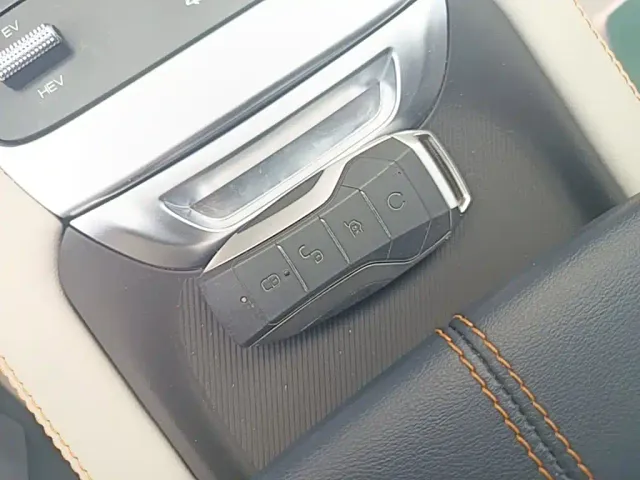 BYD Song PLUS — Фото автомобиля 8