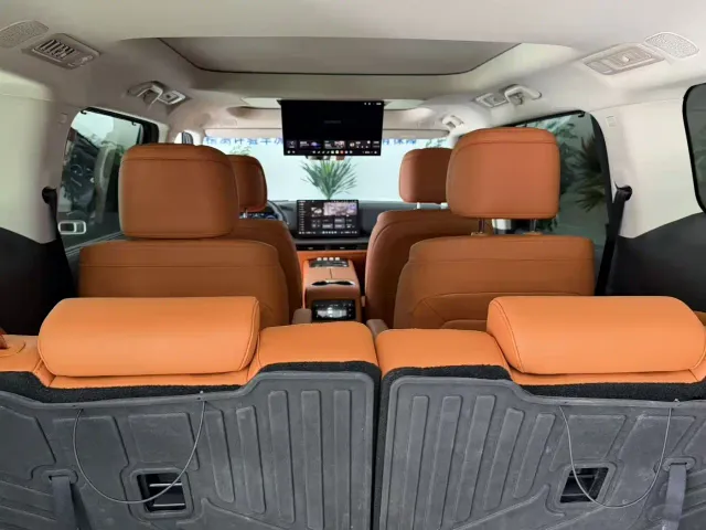 Haval Great Wall H10 — Фото автомобиля 8