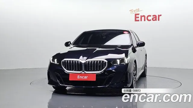 BMW i5 G60 — Фото автомобиля 3