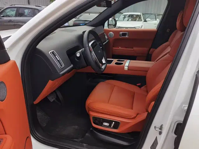 Li Auto L7 — Фото автомобиля 3